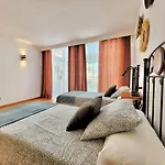Ocean Surf Studio By Tor